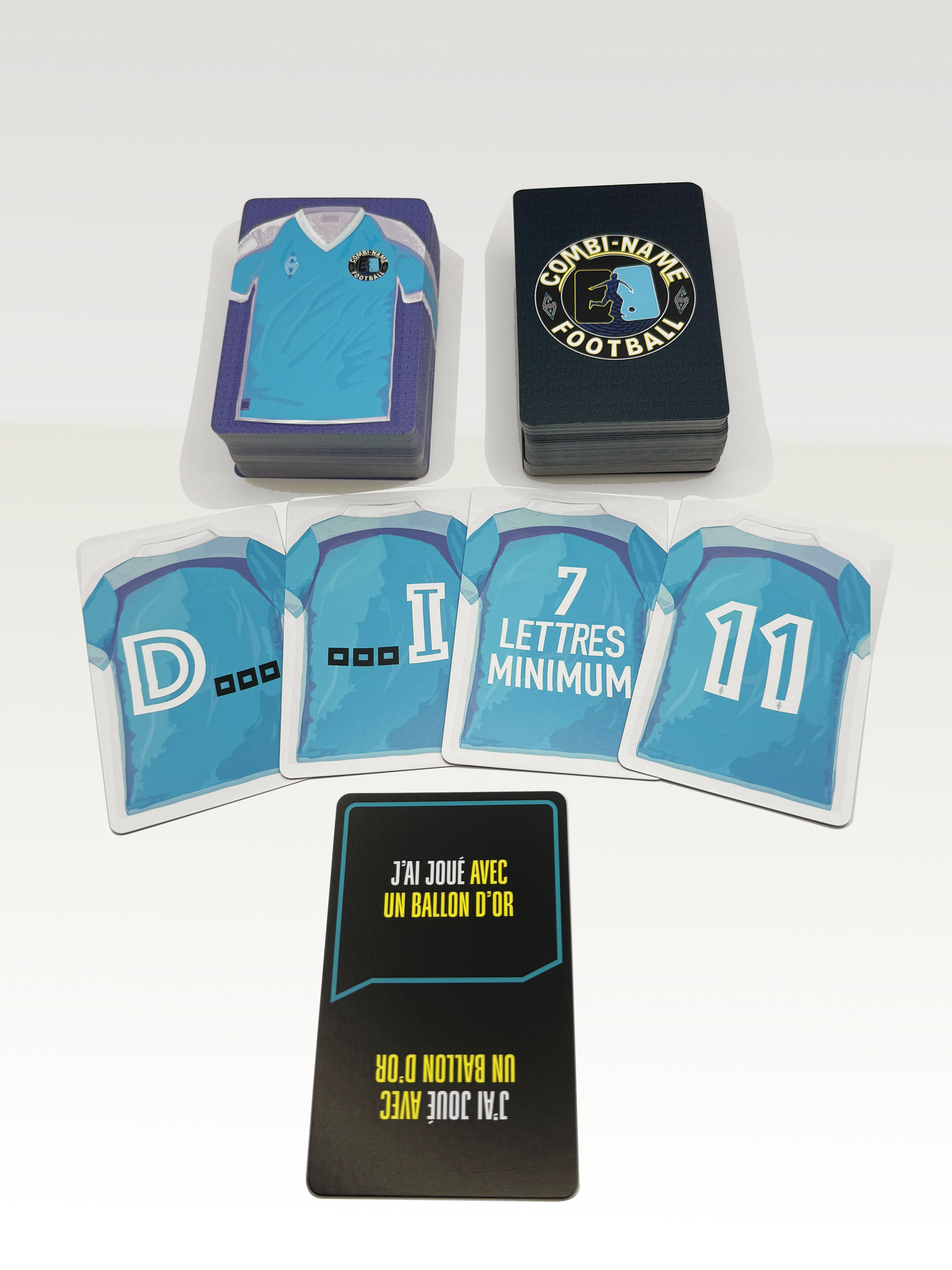 UN JEU COMBI-NAME FOOTBALL